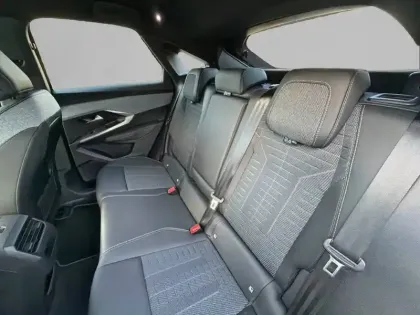 Photo 34 Peugeot 3008  Hybrid 145 e-DCS6