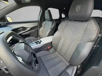 Photo 10 Peugeot 3008 Gén. III Ph1 GT 5