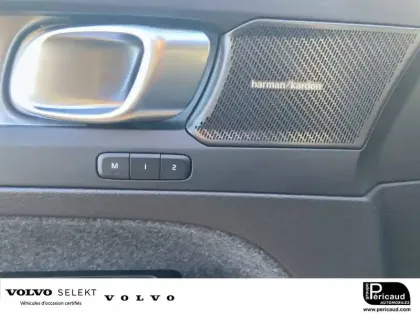 Photo 12 Volvo Xc40  B3 163 ch DCT7