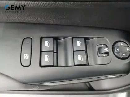 Photo 11 Citroën C5 aircross  Hybride Rechargeable 225 S&S e-EAT8