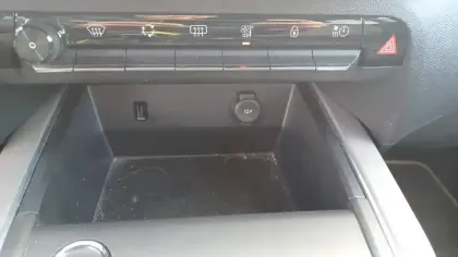 Photo 21 Citroën C5 aircross  Hybride Rechargeable 225 S&S e-EAT8