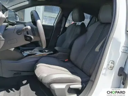 Photo 10 Peugeot 208  Electrique 50 kWh 136ch