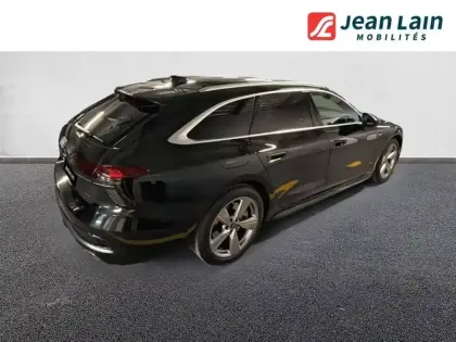 Photo 40 Audi A6  Avant e-hybrid 299 ch S tronic 7 Quattro