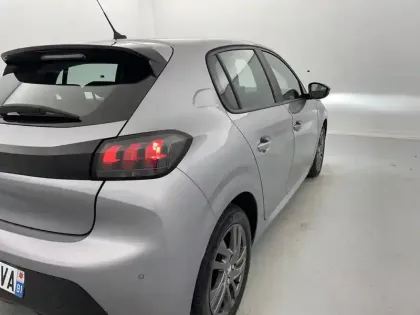 Photo 30 Peugeot 208  PureTech 75 S&S BVM5