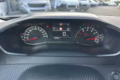 Photo 14 Peugeot 2008  PureTech 130 S&S EAT8