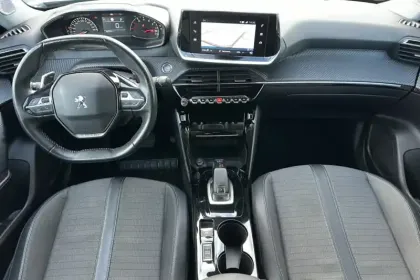 Photo 11 Peugeot 2008  PureTech 130 S&S EAT8