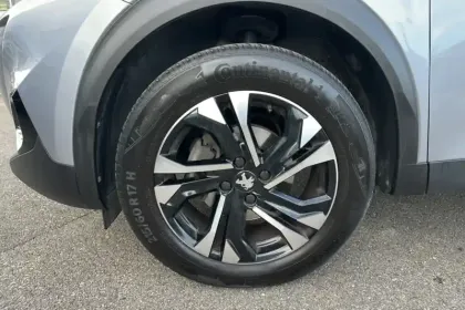 Photo 27 Peugeot 2008  PureTech 130 S&S EAT8