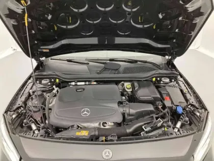 Photo 16 Mercedes GLA  180 7-G DCT