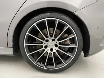 Photo 16 Mercedes Classe A  35 Mercedes-AMG 7G-DCT Speedshift AMG 4Matic