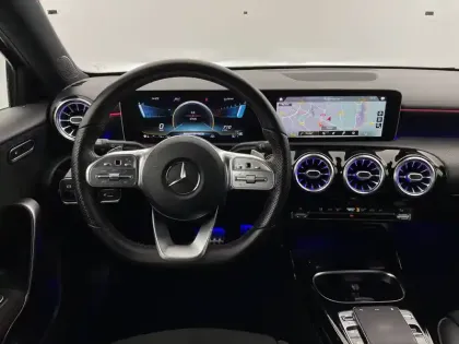 Photo 21 Mercedes Classe A  35 Mercedes-AMG 7G-DCT Speedshift AMG 4Matic