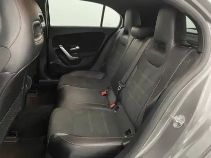 Photo 15 Mercedes Classe A  35 Mercedes-AMG 7G-DCT Speedshift AMG 4Matic