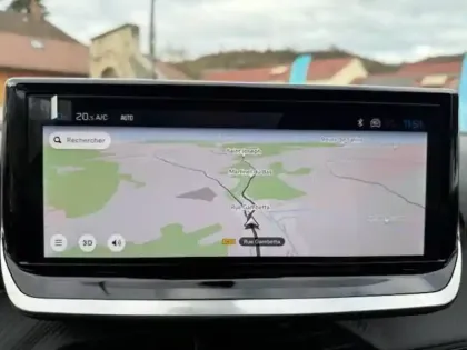 Photo 13 Peugeot 208  Hybrid 110 e-DCS6