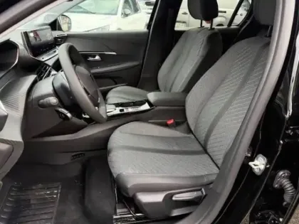 Photo 8 Peugeot 208  Hybrid 110 e-DCS6