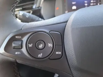 Photo 22 Opel Corsa  1.2 Turbo 100 ch BVM6