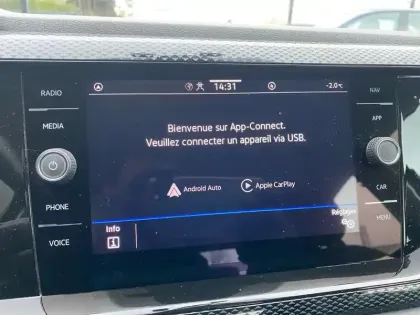 Photo 19 Volkswagen Taigo  1.0 TSI 110 DSG7