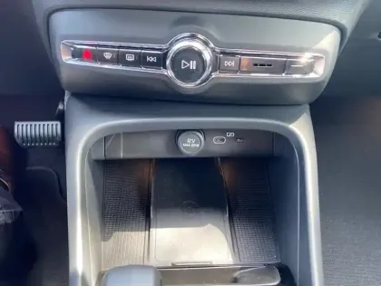 Photo 24 Volvo C40 E Single 238 ch 1EDT