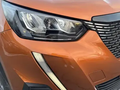 Photo 38 Peugeot 2008  PureTech 130 S&S EAT8