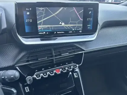 Photo 40 Peugeot 2008  PureTech 130 S&S EAT8