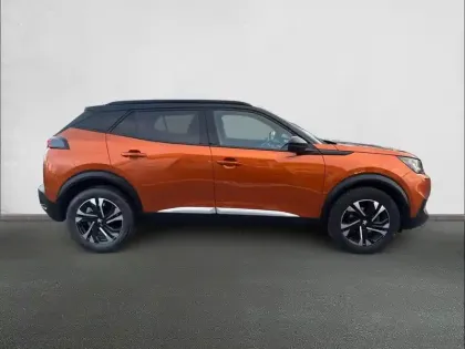 Photo 6 Peugeot 2008  PureTech 130 S&S EAT8