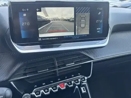 Photo 41 Peugeot 2008  PureTech 130 S&S EAT8