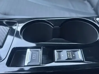 Photo 43 Peugeot 2008  PureTech 130 S&S EAT8