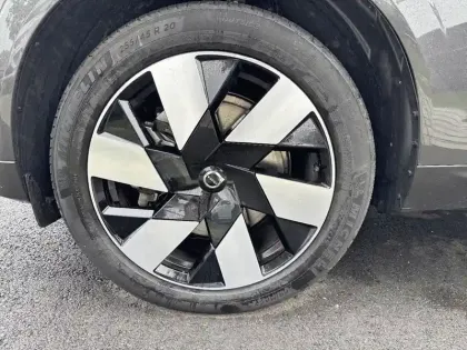 Photo 28 Volvo Xc60  T6 AWD Hybride rechargeable 253 ch+145 ch Geartronic 8