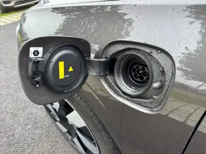 Photo 7 Volvo Xc60  T6 AWD Hybride rechargeable 253 ch+145 ch Geartronic 8