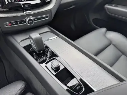 Photo 16 Volvo Xc60  T6 AWD Hybride rechargeable 253 ch+145 ch Geartronic 8