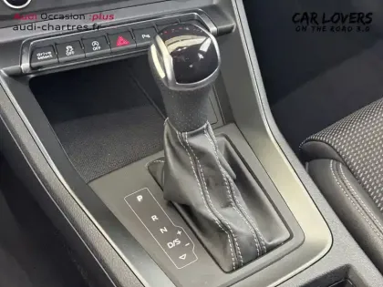 Photo 13 Audi Q3  35 TFSI 150 ch S tronic 7