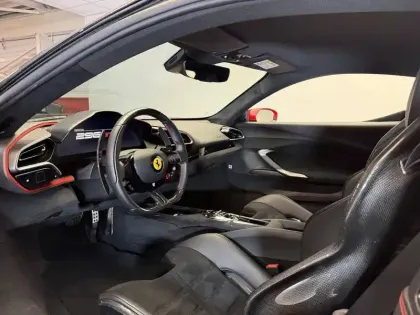 Photo 9 Ferrari 296 GTB  3.0 Turbo V6 Hybride 830 ch