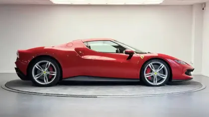 Photo 41 Ferrari 296 GTB  3.0 Turbo V6 Hybride 830 ch