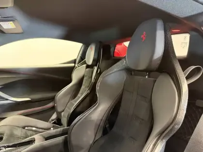 Photo 12 Ferrari 296 GTB  3.0 Turbo V6 Hybride 830 ch