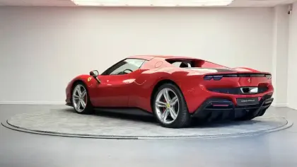 Photo 44 Ferrari 296 GTB  3.0 Turbo V6 Hybride 830 ch