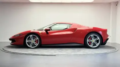 Photo 45 Ferrari 296 GTB  3.0 Turbo V6 Hybride 830 ch