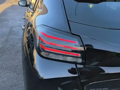 Photo 37 Peugeot 208  Hybrid 145 e-DCS6