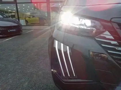 Photo 15 Peugeot 2008  Hybrid 145 e-DCS6