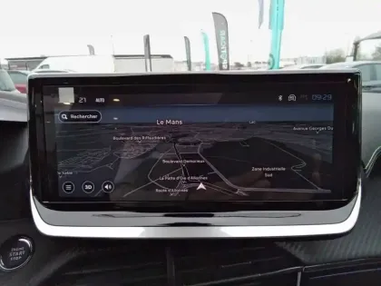 Photo 39 Peugeot 2008  Hybrid 145 e-DCS6