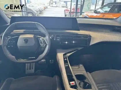 Photo 7 Peugeot 5008  Hybrid 136 e-DCS6