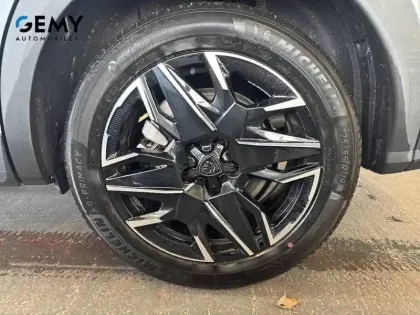 Photo 10 Peugeot 5008  Hybrid 136 e-DCS6