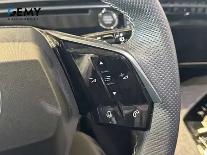 Photo 14 Peugeot 5008  Hybrid 136 e-DCS6