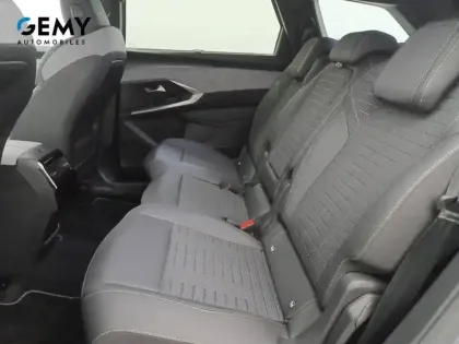 Photo 66 Peugeot 5008  Hybrid 136 e-DCS6