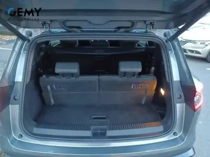 Photo 5 Renault Espace  E-Tech full hybrid 200 GSR2