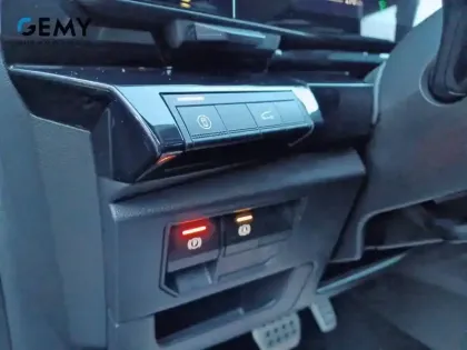 Photo 12 Renault Espace  E-Tech full hybrid 200 GSR2