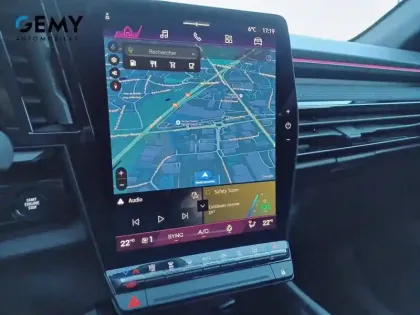 Photo 16 Renault Espace  E-Tech full hybrid 200 GSR2