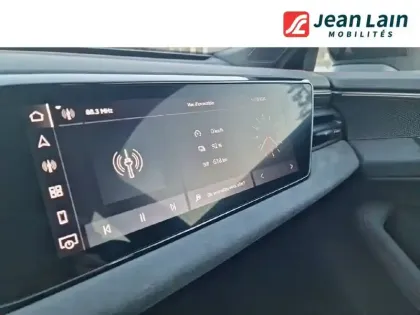 Photo 15 Audi A6  Avant e-hybrid 367 ch S tronic 7 Quattro