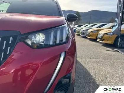 Photo 59 Peugeot 2008  PureTech 130 S&S EAT8