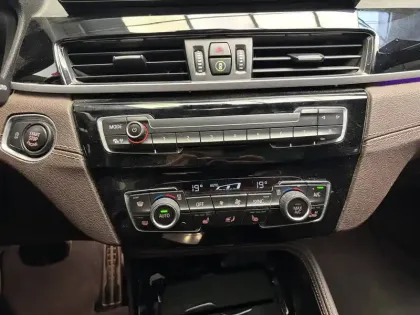 Photo 25 BMW X2  sDrive 18i 136 ch DKG7