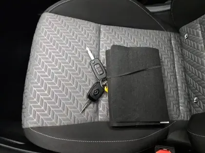 Photo 38 Renault Clio  SCe 65