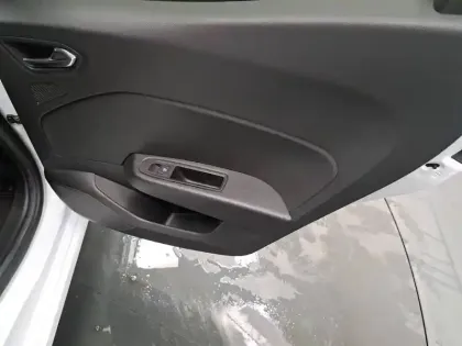 Photo 21 Renault Clio  SCe 65