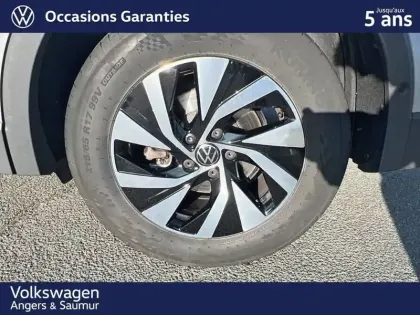 Photo 17 Volkswagen Tiguan  1.5 eTSI 131ch DSG7